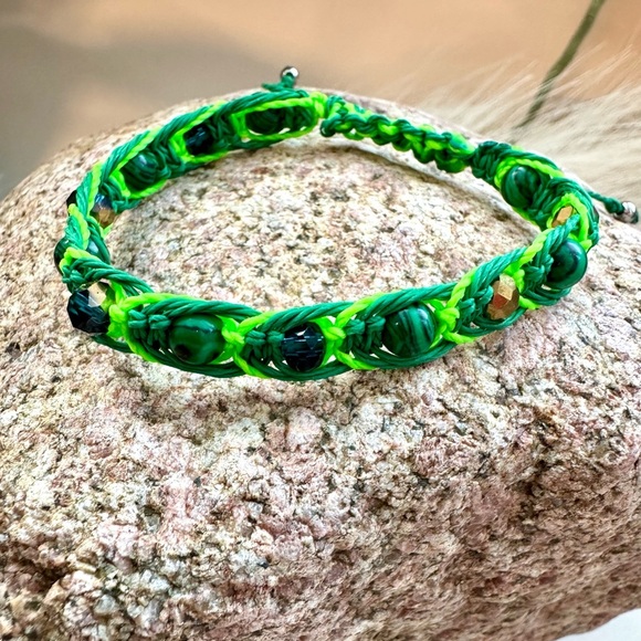 Natural stone Green Stipe Malachite Beaded Bracelet Friendship Unique Fashion - Picture 1 of 4